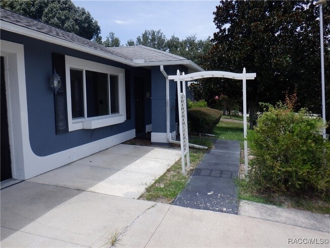 Building Photo - 3790 N Honeylocust Dr