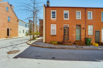 Building Photo - 7 E Hamburg St