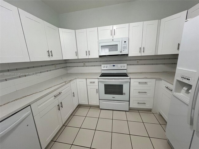 Building Photo - 4455 SW 160th Ave