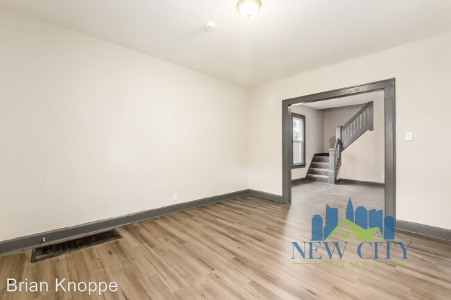 Building Photo - 827-829 Gibbard Ave
