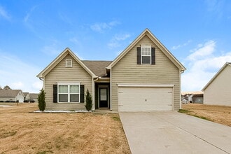 Building Photo - 40 Robin Rd