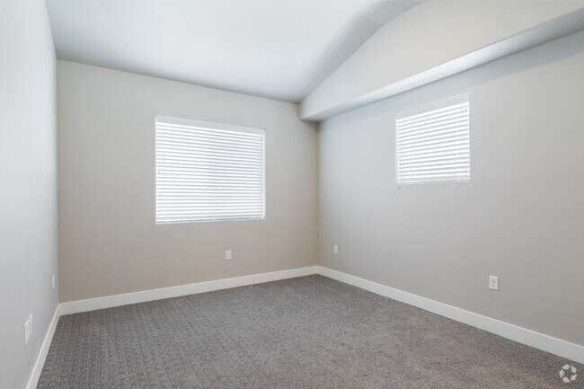 2BR, 2BA - 1,024SF - Retreat at South Haven Farms