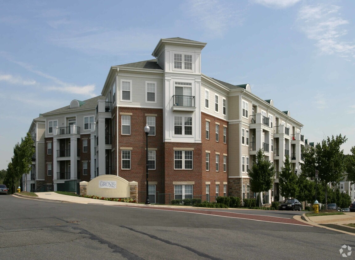 The Grove At Arlington Apartments Arlington, VA