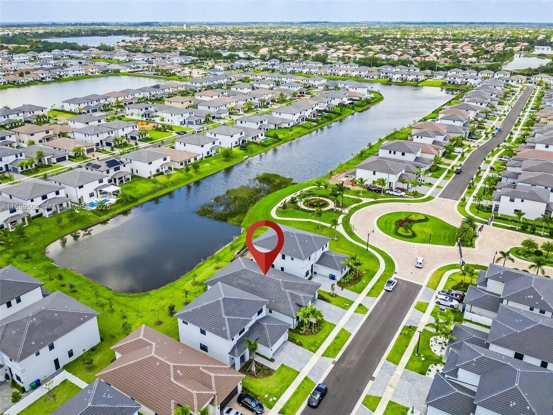 Foto principal - 4538 SW 173rd Ave