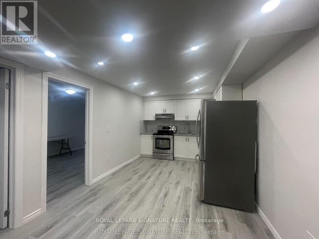 Building Photo - 99 Convoy Crescent
