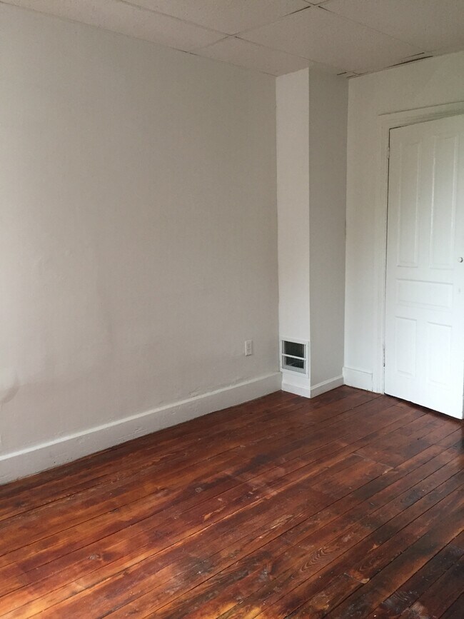 Foto del edificio - 5 Bedroom in York City SD