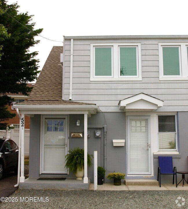 Building Photo - 52 Dunbar Ave