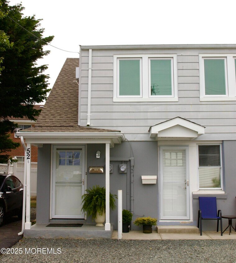 Foto principal - 52 Dunbar Ave