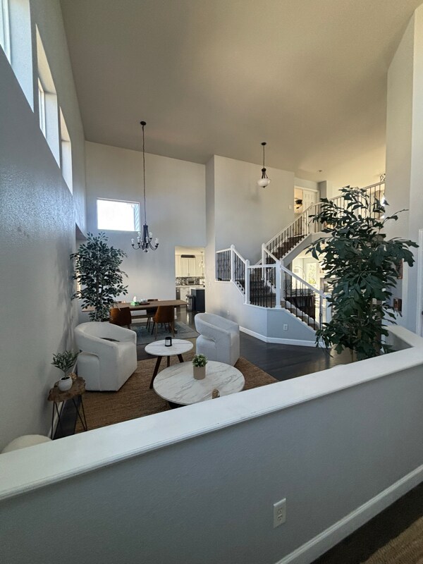 Foto del edificio - 10144 Madison St