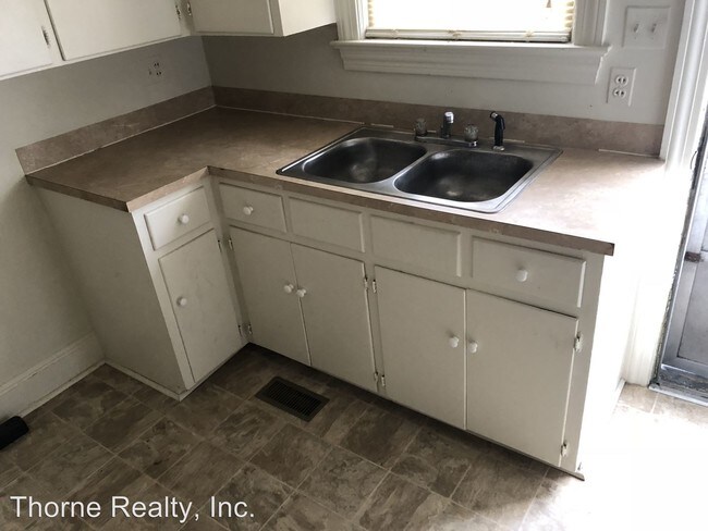 Building Photo - 2 br, 1 bath House - 601 Hammond Street