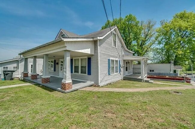 Building Photo - Charming Historic Home in the Heart of Col...