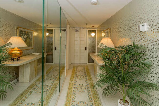 Foto del edificio - 5188 Woodland Lakes Dr