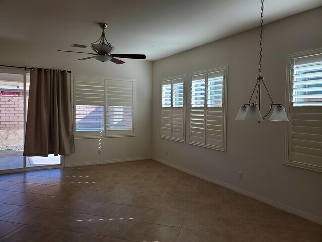 Building Photo - 85636 Treviso Dr