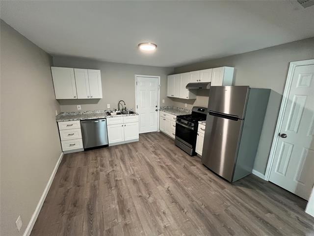 Building Photo - 1321 Dacki Ave