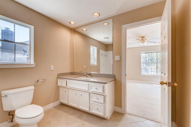 Building Photo - 13106 Sycamore Heights St