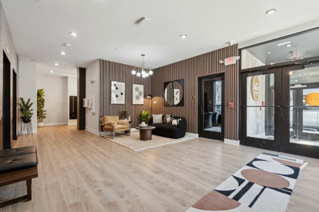 Building Photo - 1901 Hope St