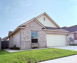 Building Photo - 805 Durness Dr