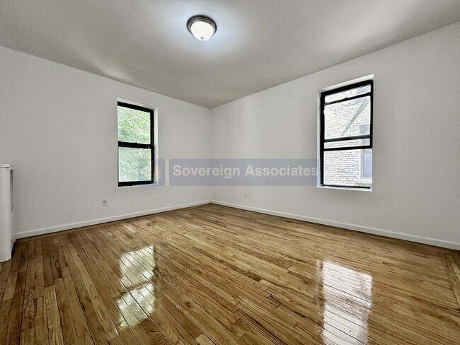 Building Photo - 44 Bennett Avenue