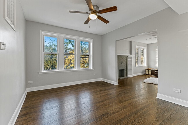 Building Photo - 1319 N Lavergne Ave