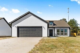 Building Photo - 355 Rosemound St