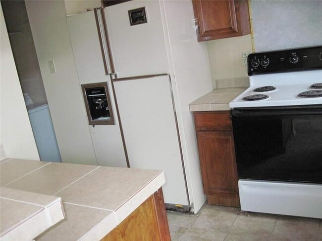Building Photo - 12300 Brookglade Cir