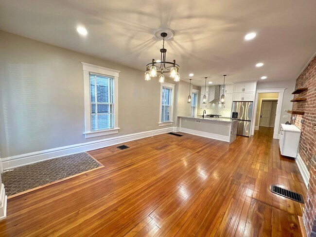 Foto del edificio - Dennison Ave 866-868 CR