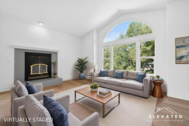 Foto del edificio - 9400 Chalk Hill Rd