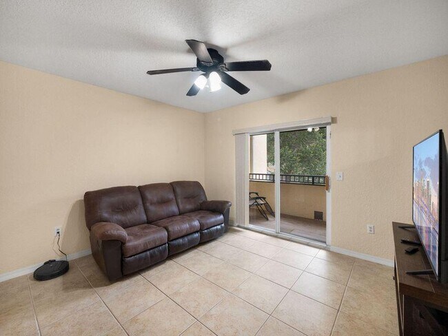 Foto del edificio - 148 SW Peacock Blvd