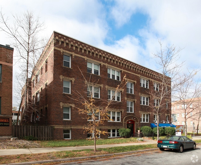 Building Photo - 3500 Dupont Apartments