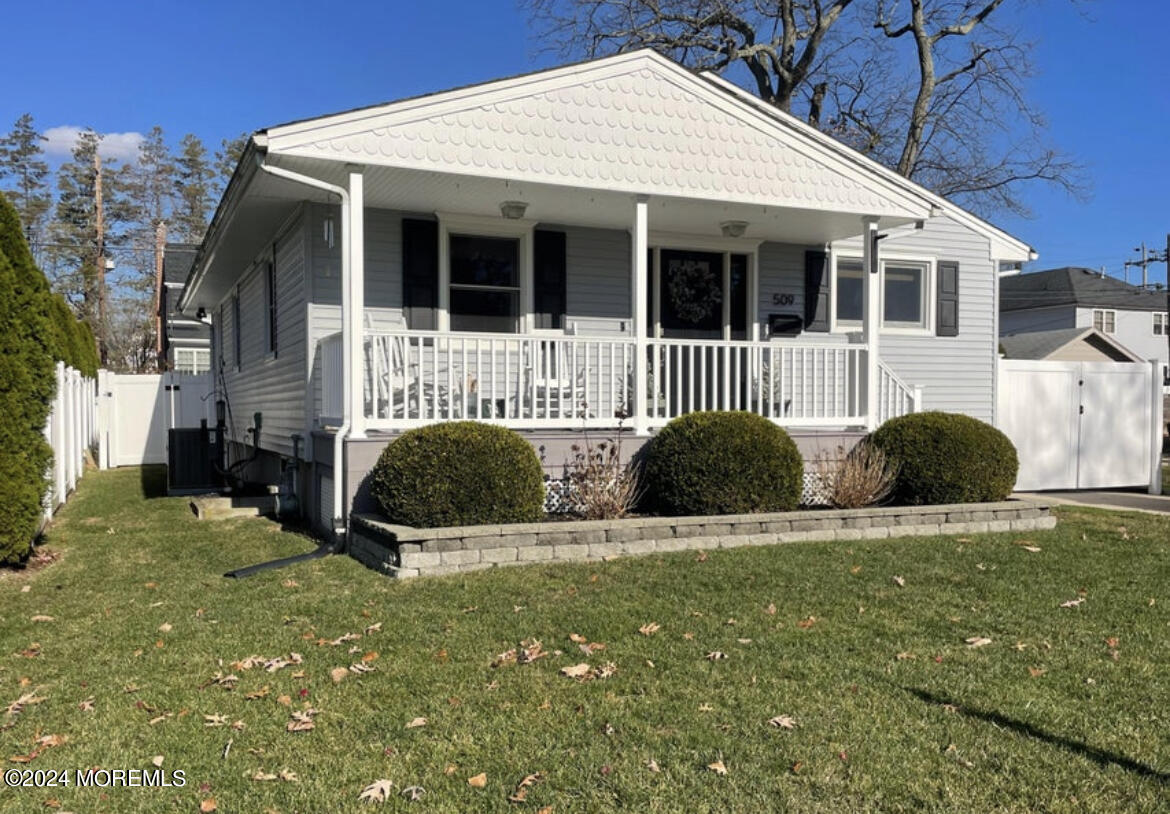 Foto principal - 509 Laurel Ave