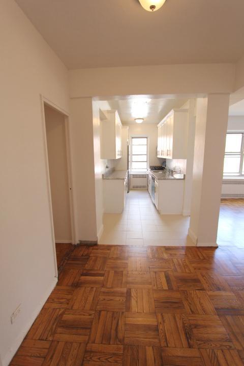 Building Photo - 10106 67th Dr