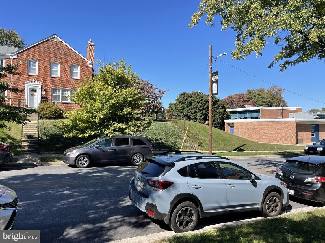 8225 Pleasant Plains Rd, Towson, MD 21286 Townhome Rentals in Towson