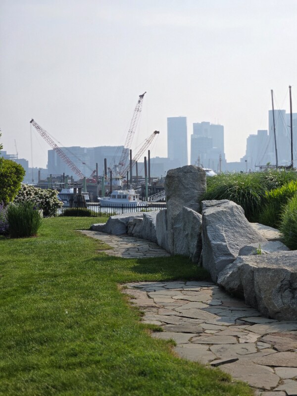 Foto del edificio - 50 Jeffries St