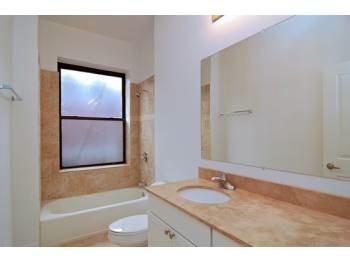 Foto del edificio - 4715 N Sheridan Rd