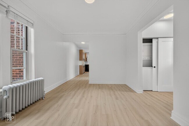 Foto del edificio - 6971 N Bell Ave