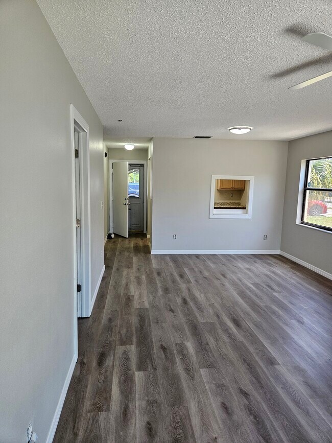 Living area - 4812 27th St W