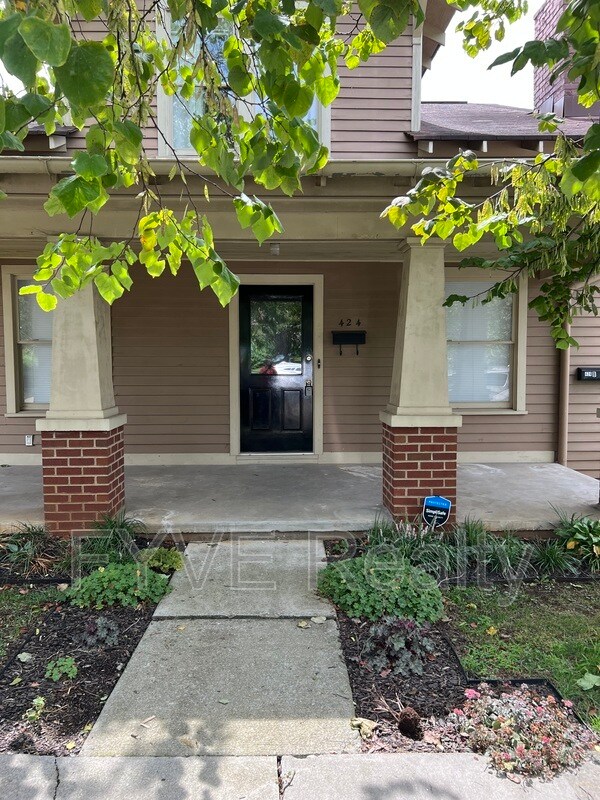 424 E Scott Ave, Knoxville, TN 37917 Condo for Rent in Knoxville, TN
