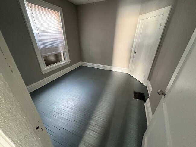 Foto del edificio - 1473-1475 Hildreth Avenue