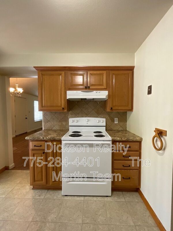 Foto del edificio - 2341 Rock Blvd