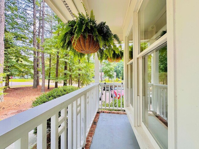 Foto del edificio - Beautiful 3 Bed, 2 Bath Home by Nature Preserve