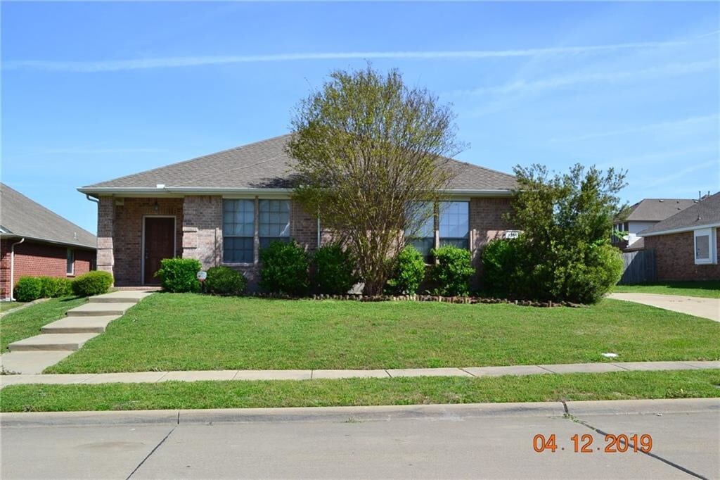 1111 Noblewood Dr, Glenn Heights, TX 75154 House Rental in Glenn