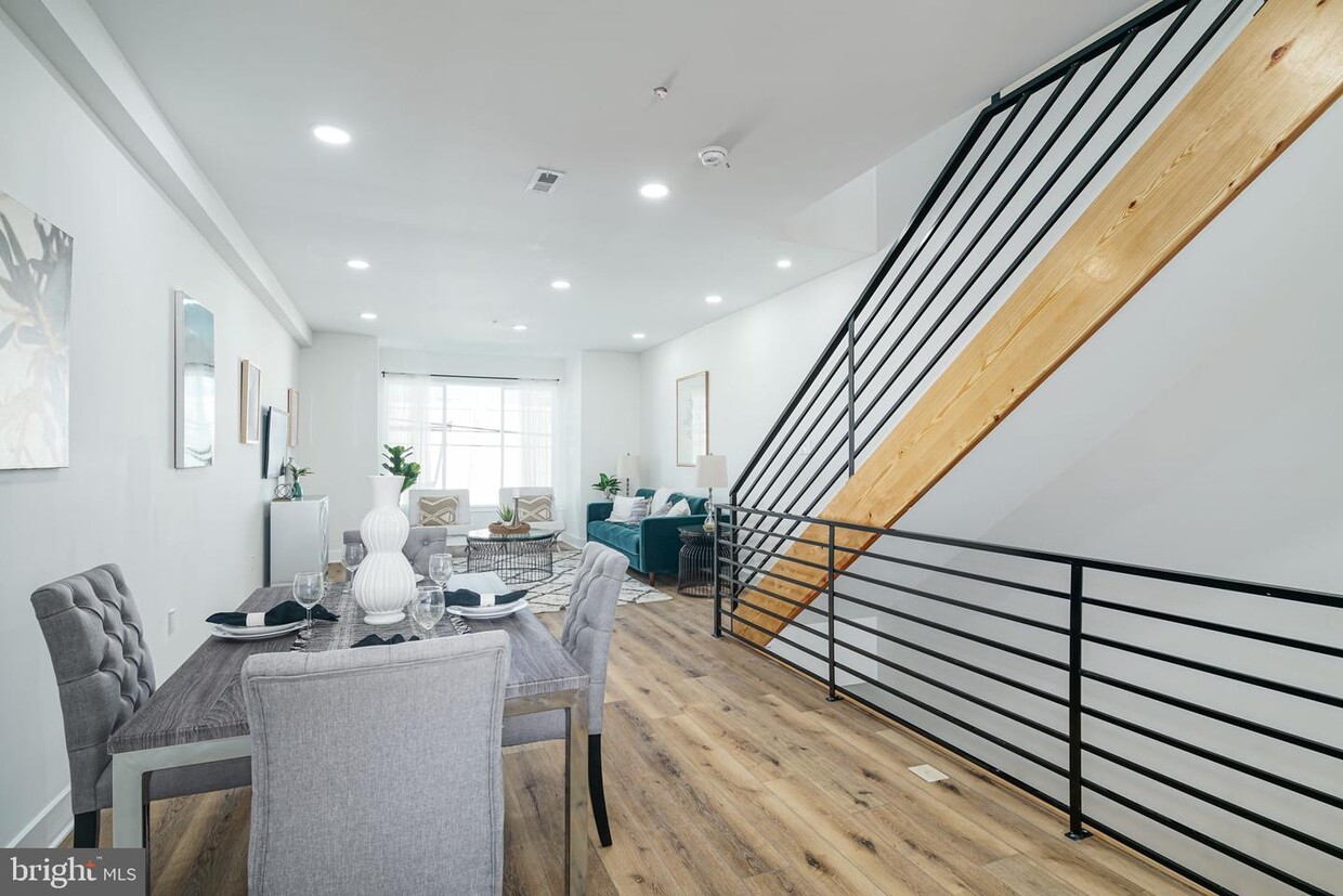 Foto principal - 2500 E Tioga St