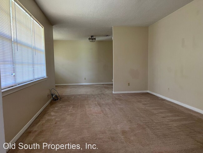 Building Photo - 3 br, 2 bath House - 7468 Wymart Rd