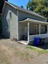 Building Photo - 402 3rd Ave