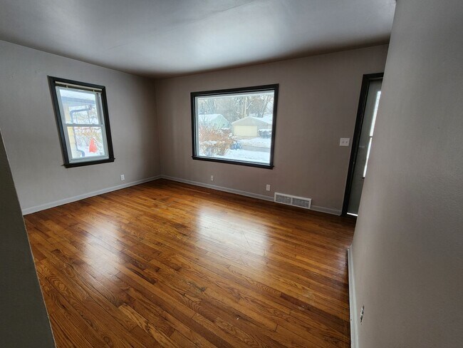 Foto del edificio - 2-bedroom Single Family - Available now!