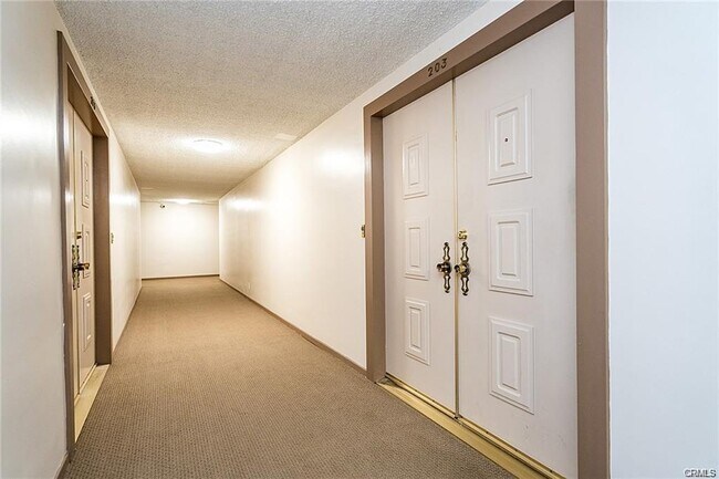 Building Photo - 10400 Downey Ave