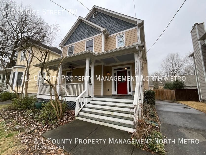 Primary Photo - Take 50% off One month's Rent!!