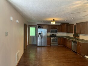 Building Photo - 25268 Partlow Dr