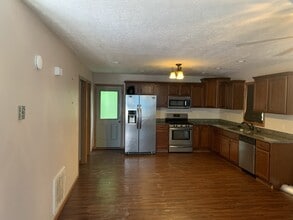 Building Photo - 25268 Partlow Dr