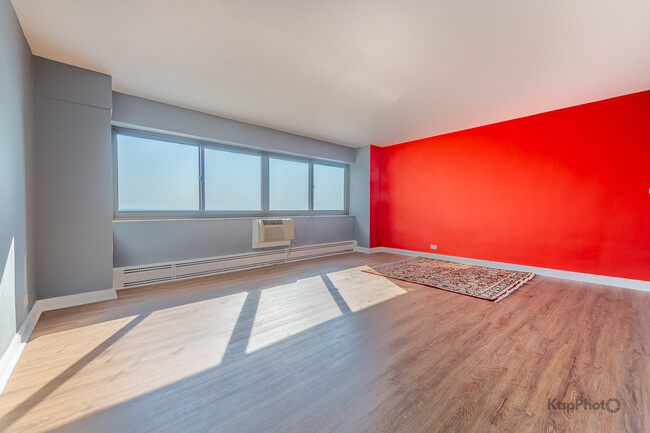 Foto del edificio - 7337 S South Shore Dr
